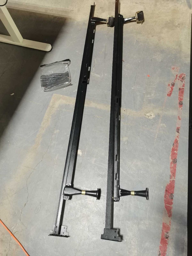 Bed Frame metal frame, like new