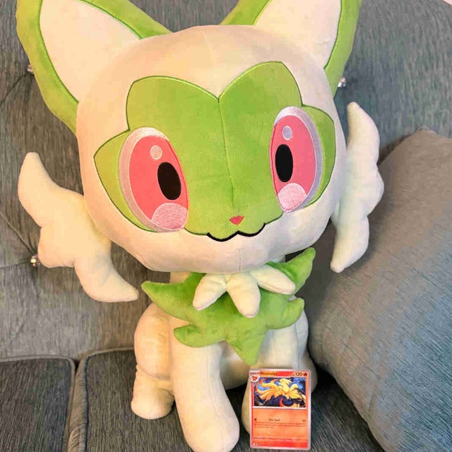 POKEMON LIFE SIZED PLUSH SPRIGATITO
