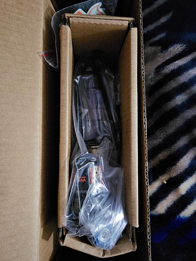2024 Fox float X2 factory rear shock (new) - photo 2