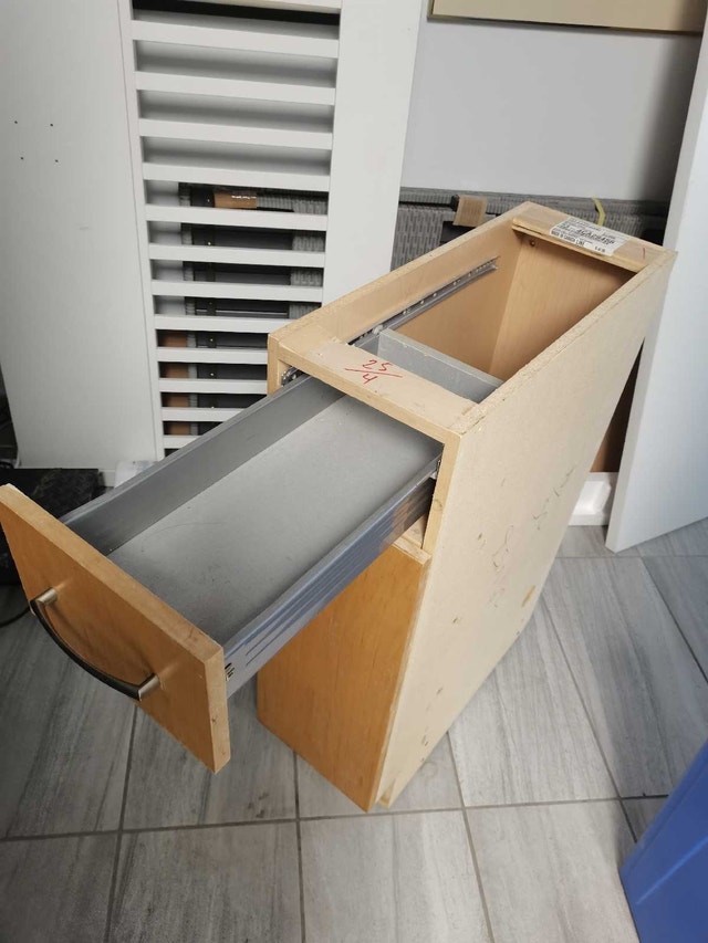 Canac Kitchens Cabinet Base 12" w/drawer and door and shelf - photo 2
