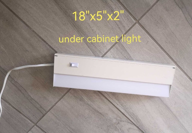Under Cabinet Light plug in