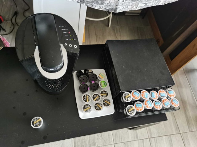 Keurig Coffee Maker with organizer & 25 pods & 5 sleeves