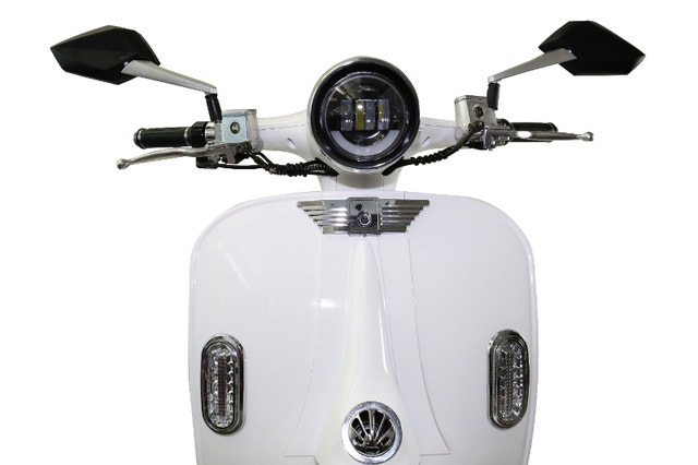 beautiful retro ebike VESPA white,styling,all electric, no gas - photo 4