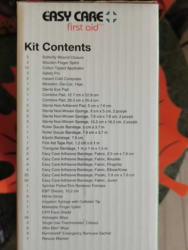 big first aid kit plus extra 200 pcs of bandages - photo 2