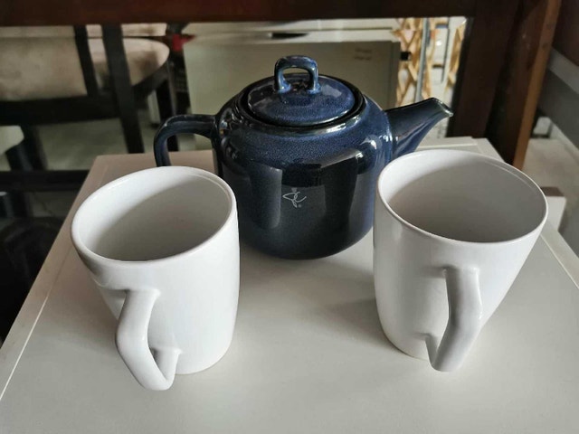 Pottery Teapot with 2 cups