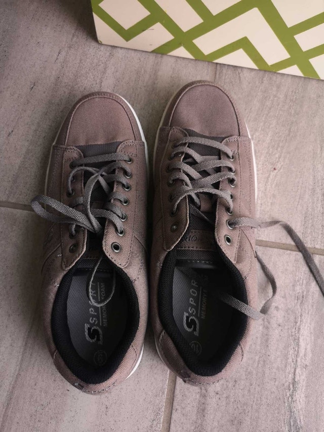 men memory foam walking Shoes - Size 10