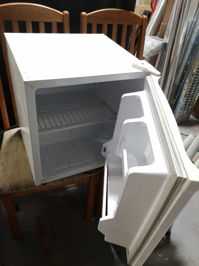 Mini Fridge Kenmore