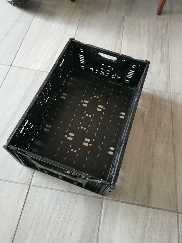 shopping or storage crate 23L,easy carry