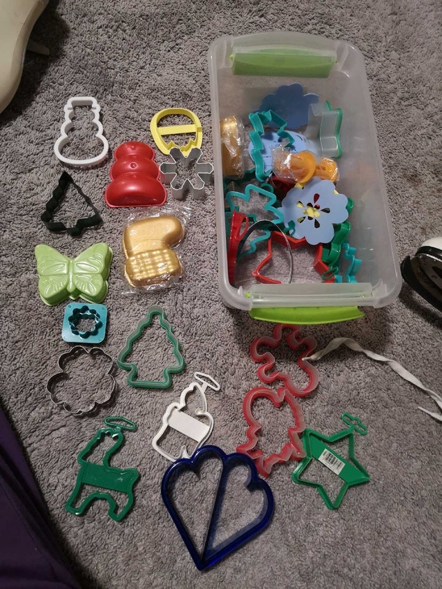 Cookie Cutters over 30 moulds