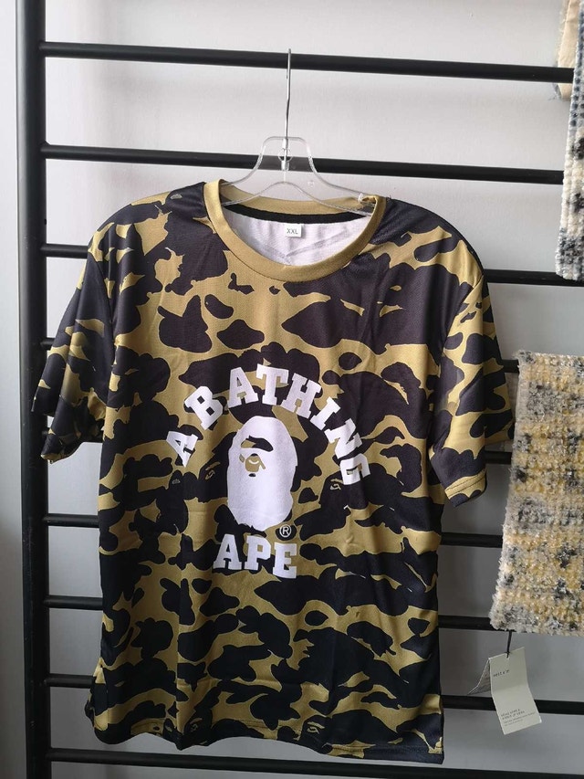 Bathing Ape T-Shirt, youthXL/MEN small