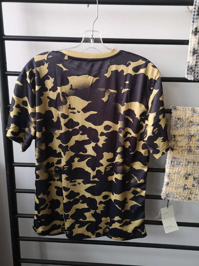 Bathing Ape T-Shirt, youthXL/MEN small - photo 2