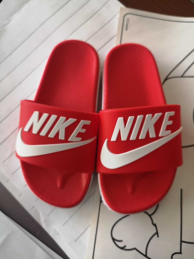 Nike Slides toddler size 7, brand new