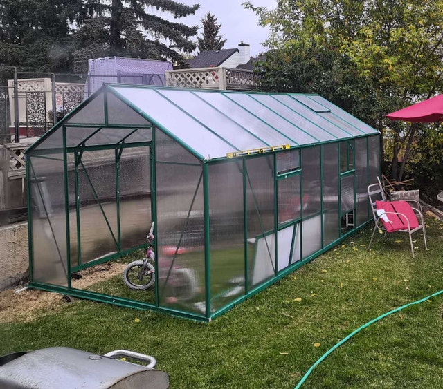 large Greenhouse polycarbonate sheets all aroumd