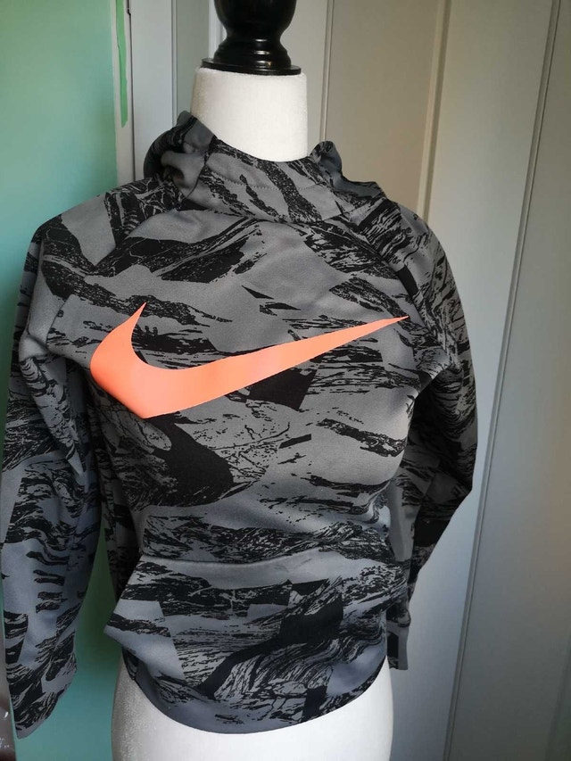 Nike Dri-FIT Hoodie , youth M
