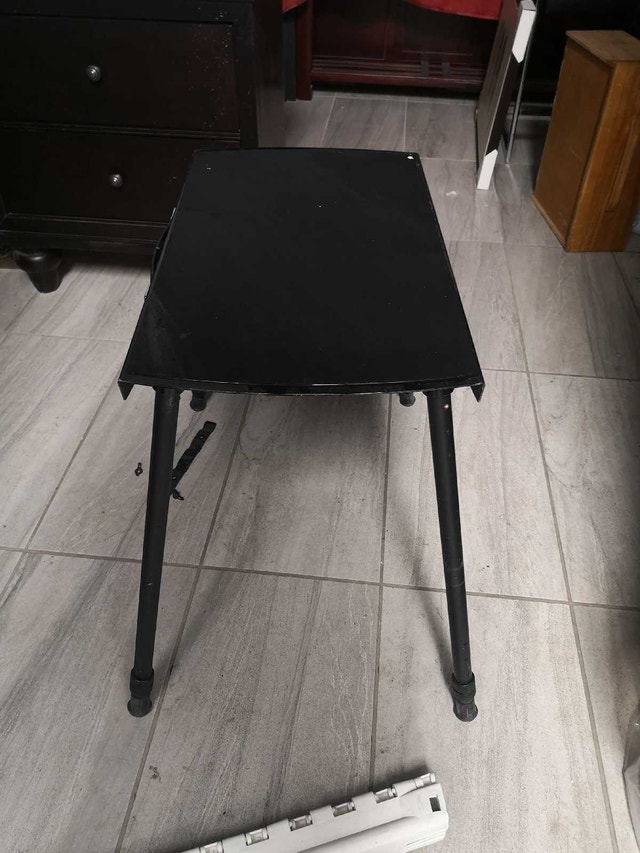 Adjustable Height Table travelling metal frame rubber top - photo 2