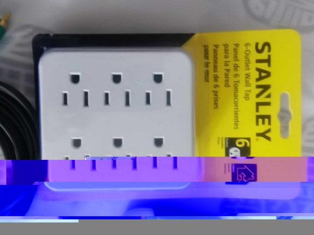 wall plugs and extension cord n vga cord - photo 2