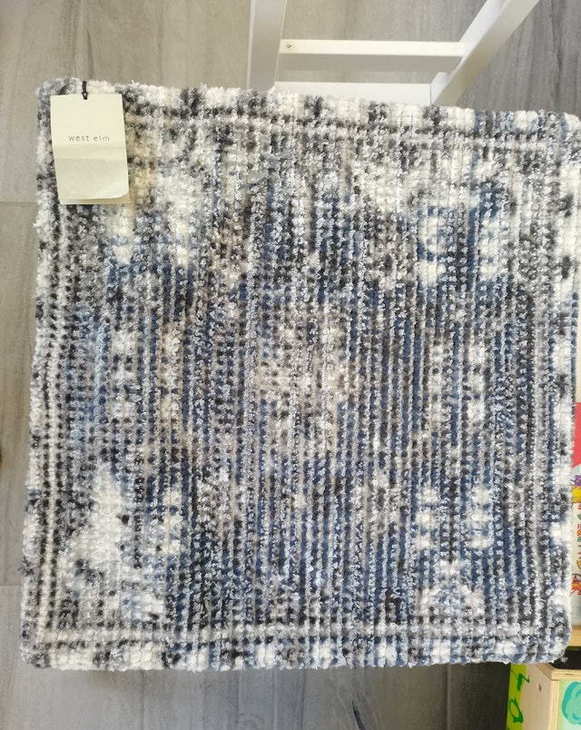 NYC west elm distressed fading pillow case 20"x20"