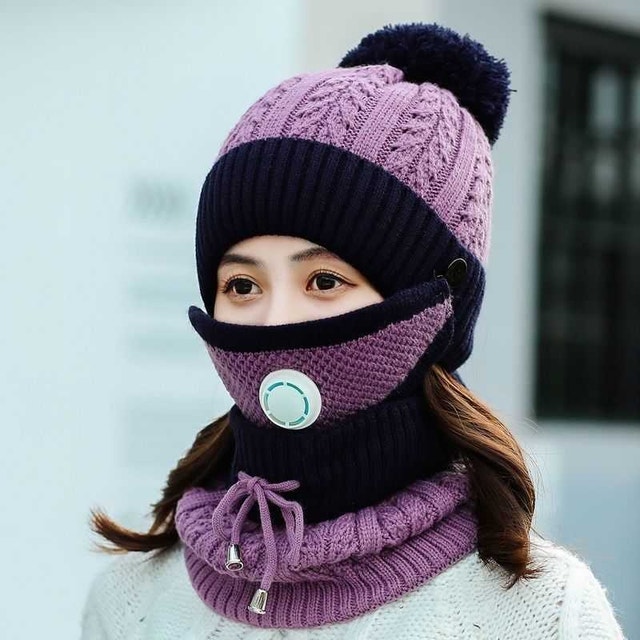 beautiful brand new woman hat w/ mouth cover and neck warmer kn