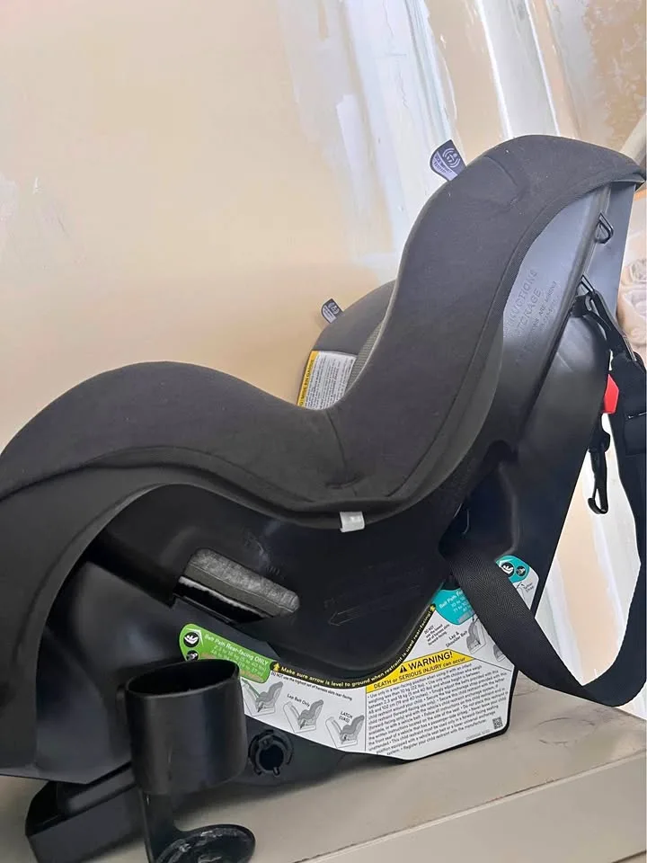 Evenflo Car Seat thumbnail
