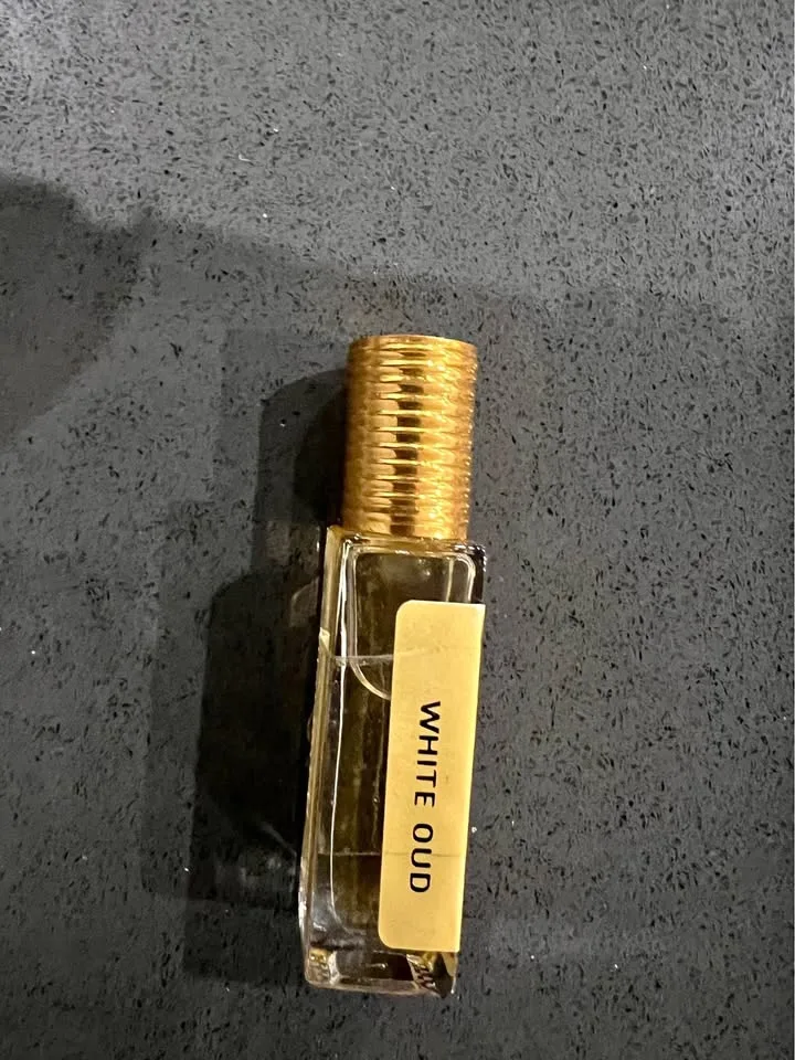 White Oud roll on Perfume - Very Rare Find thumbnail