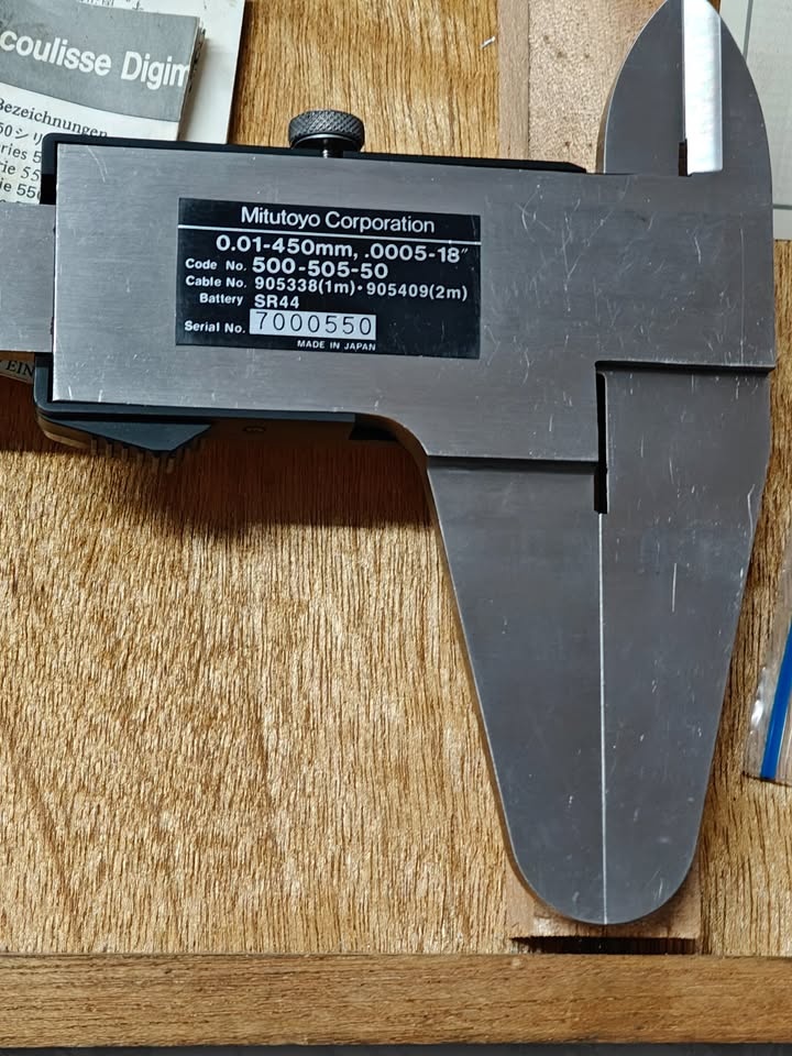 Mitutoyo Absolute Digimatic Caliper - photo 3