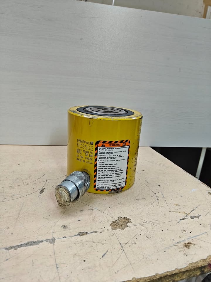 Enerpac RCS-502 Hydraulic Cylinder