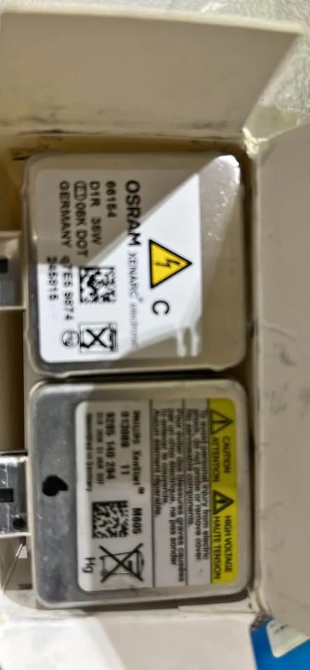 D1R Headlight Bulb thumbnail