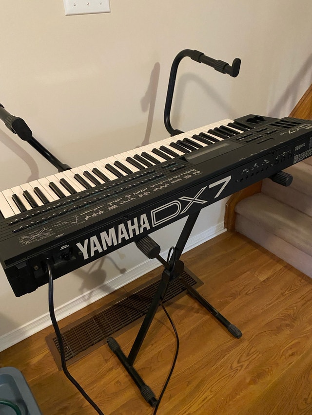 Yamaha DX7 IID