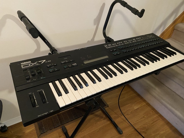 Yamaha DX7 IID - photo 2