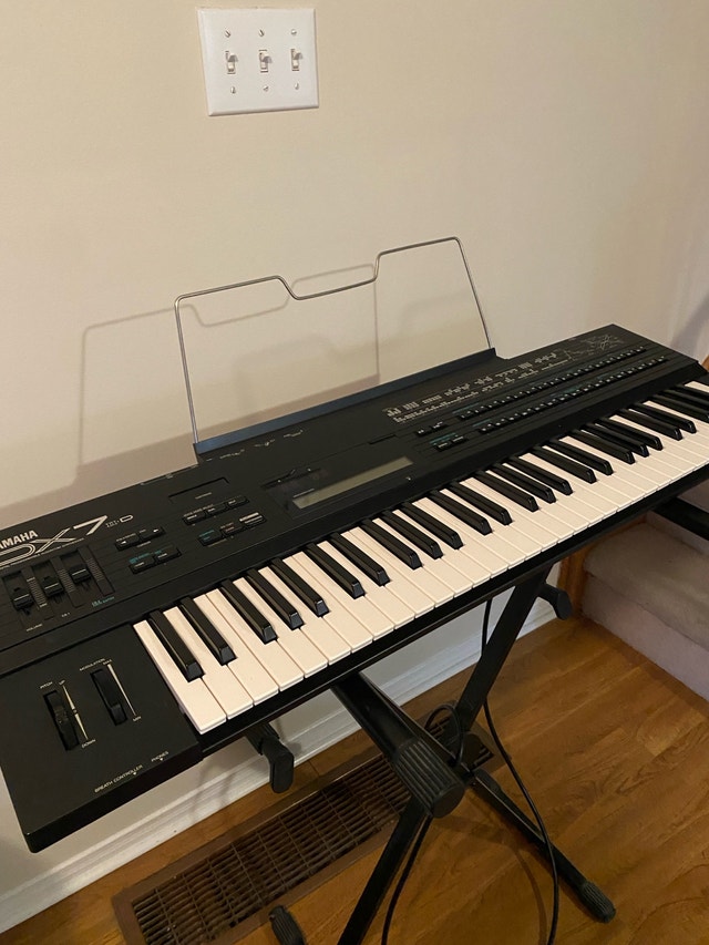 Yamaha DX7 IID - photo 3