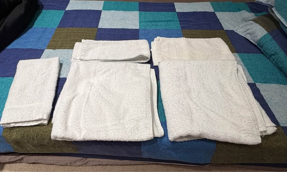 Bundle of 12 Towels– Full, Medium & Small Towels - photo 2