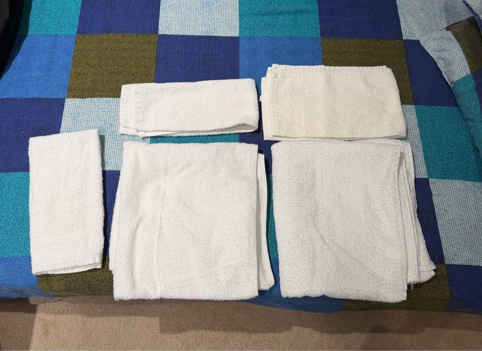 Bundle of 12 Towels– Full, Medium & Small Towels - photo 5
