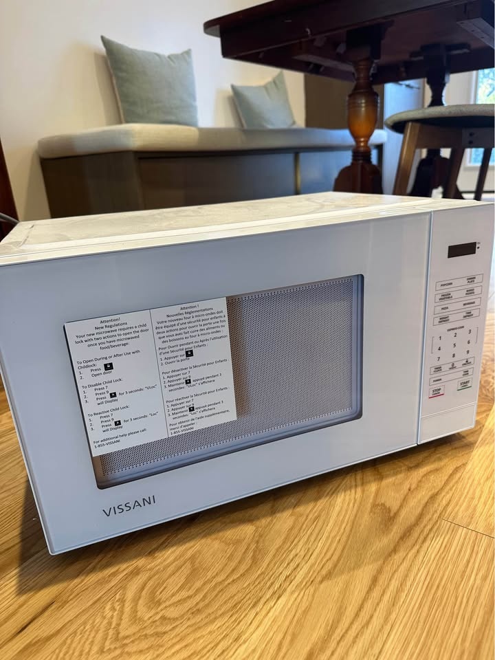 Microwave - photo 2