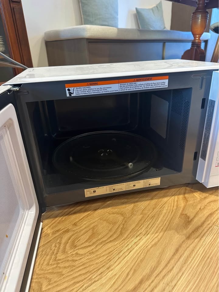 Microwave - photo 4