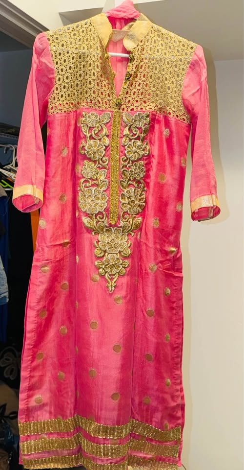 Women’s Ethnic Indian Suit - photo 2