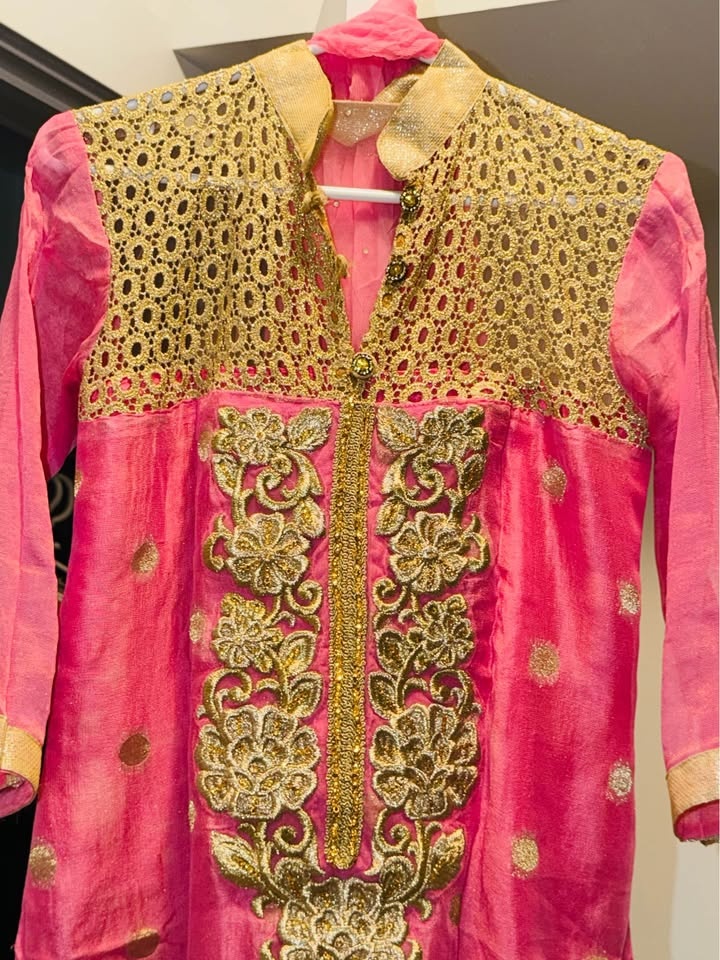 Women’s Ethnic Indian Suit - photo 5