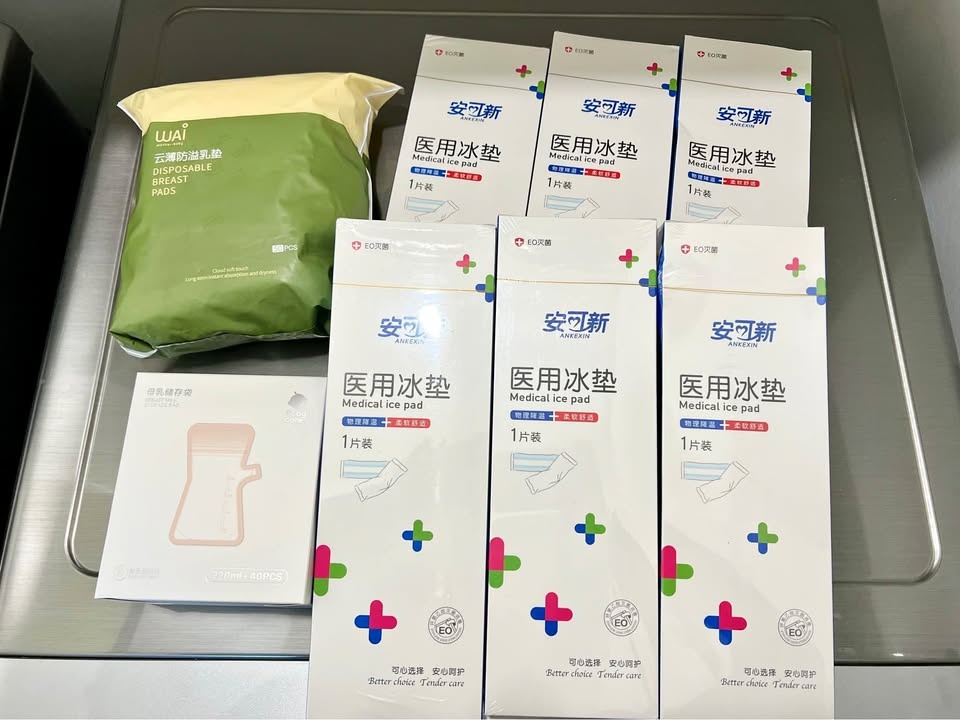Nursing Pads & breastmilk storage bags & Postpartum ice pads