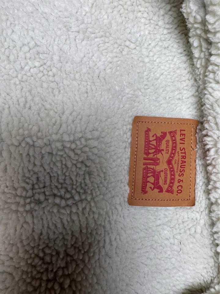 levis sherpa trucker jacket size M-L - photo 4