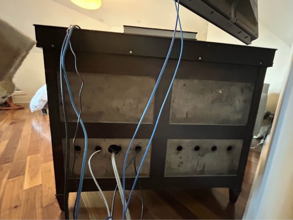 Dresser / tv stand - photo 2