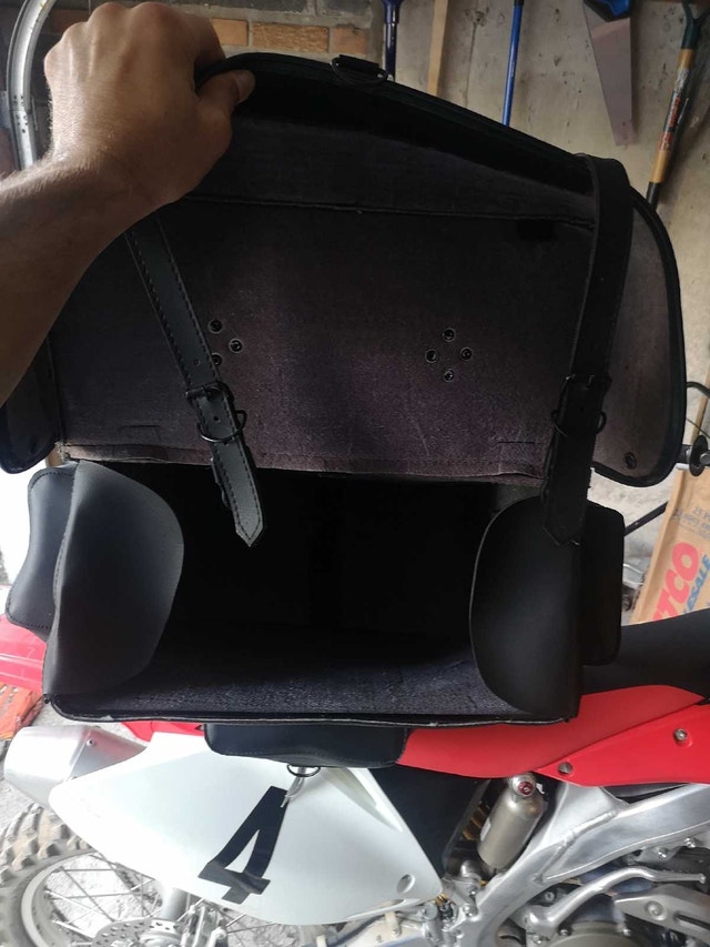 Motorcycle luggage carrier - photo 3