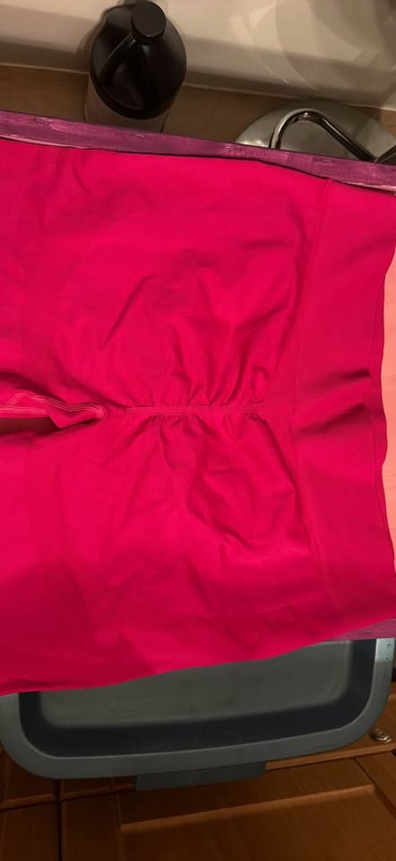 3 xl SHEIN or temu crop top and butt lifting leggings - photo 4
