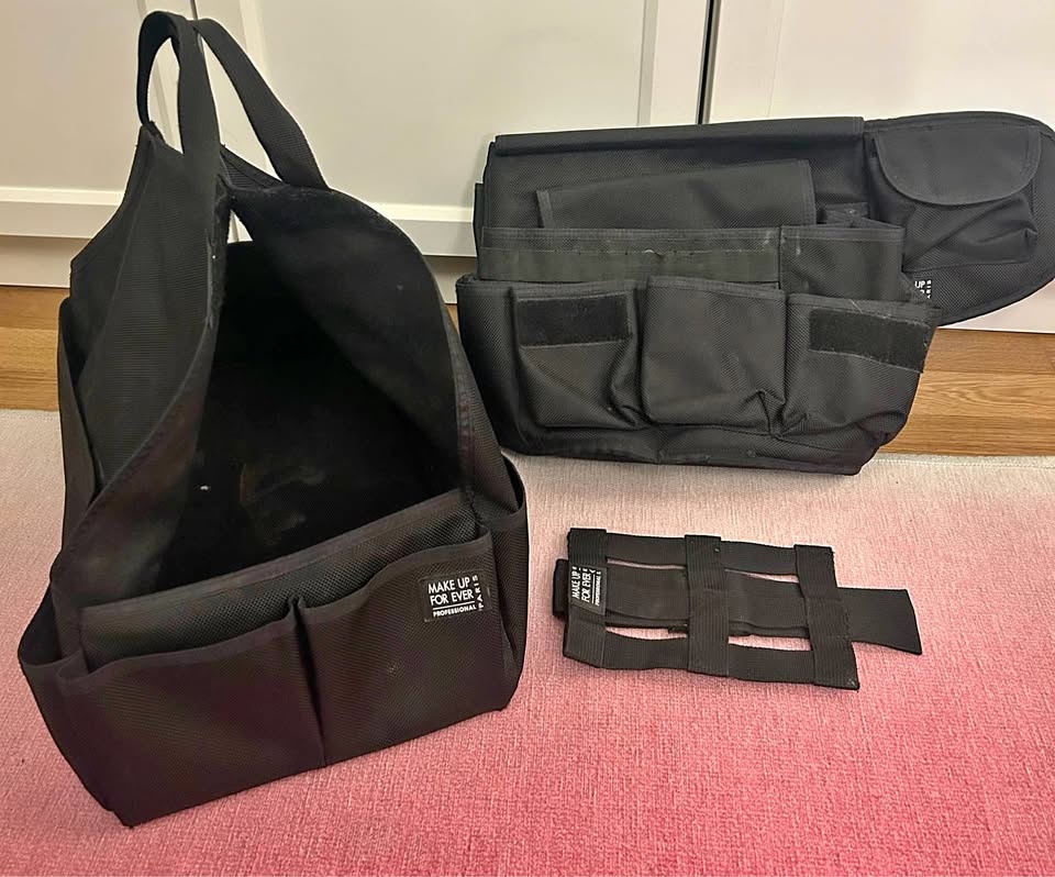 Makeup Forever Touch Up Smock & Bag