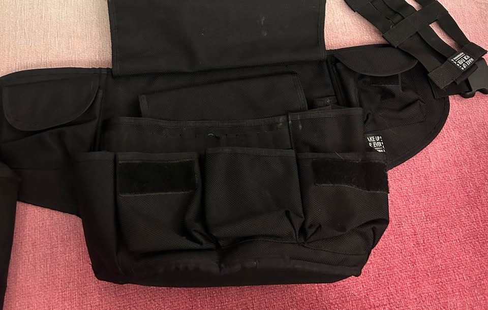 Makeup Forever Touch Up Smock & Bag - photo 3