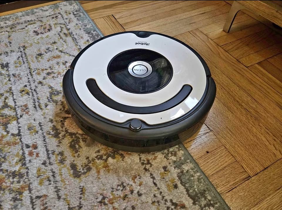 iRobot Roomba 670