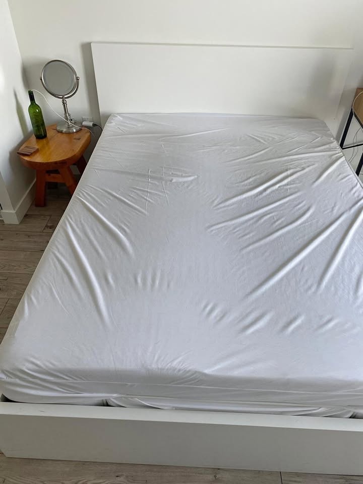 Ikea MALM Storage bed, white, Queen + Mattress Free