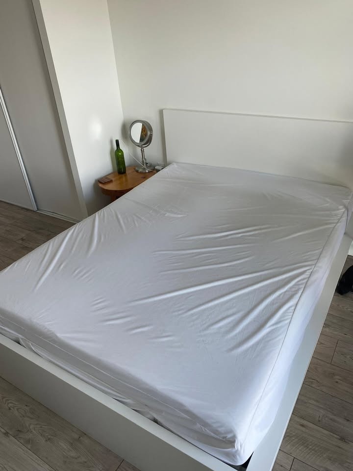 Ikea MALM Storage bed, white, Queen + Mattress Free - photo 5