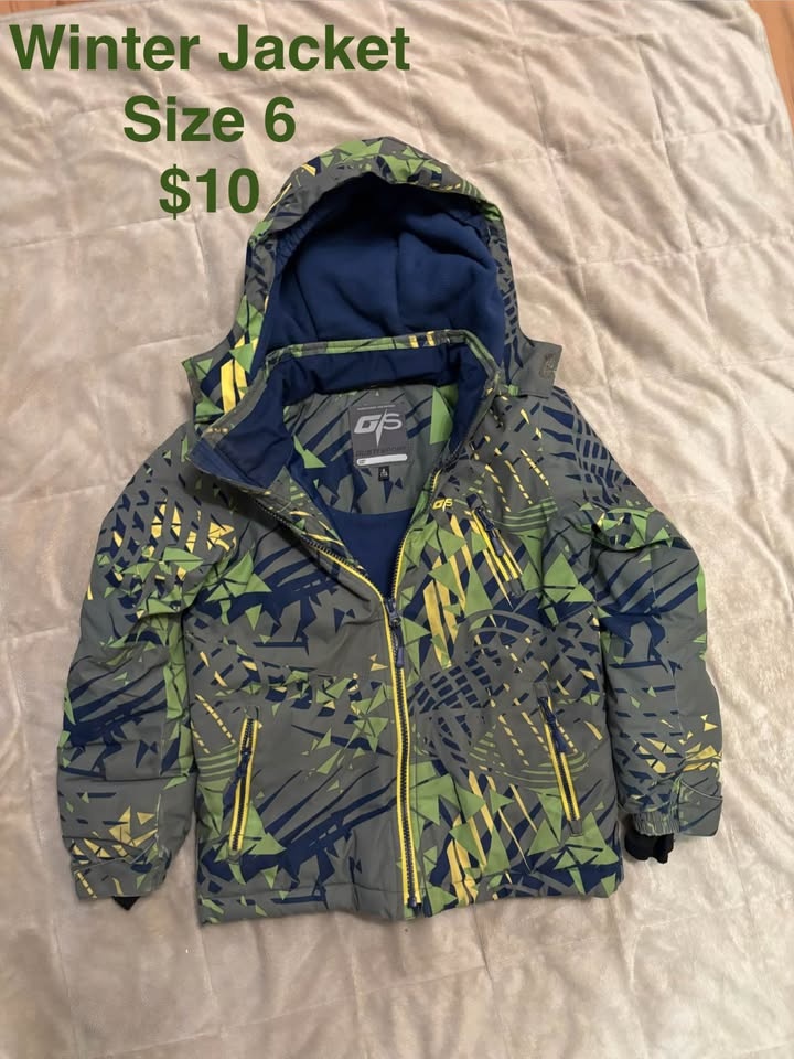 Boys size 6 - 10 winter items - photo 2