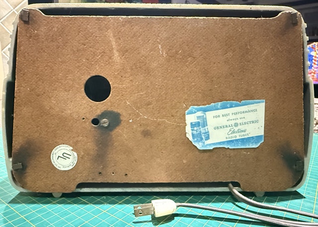 1948 General Electric Radio - photo 2