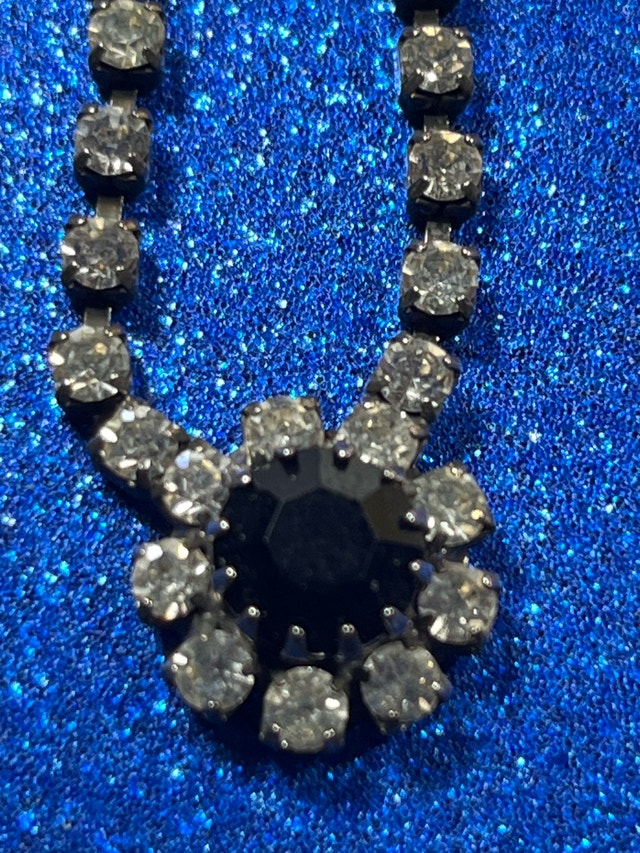 Rhinestone Flower Necklace - photo 5