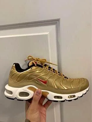 Nike Airmax Plus QS Gold thumbnail